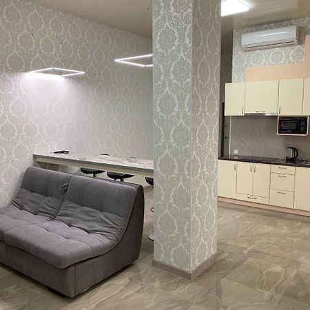 Центр Яворницького 55 Пассаж Apartment Dnipro Luaran gambar
